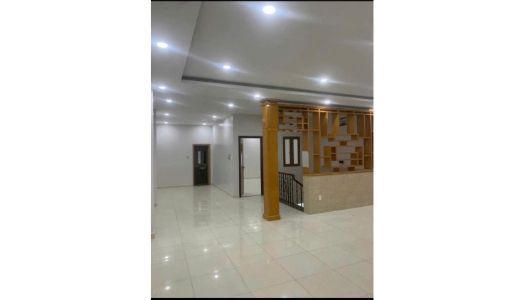 Nhà đẹp ngay Bình Triệu – Gần  Fatima – 118m²  – Hoàn Công– Giá 9.75 tỷ